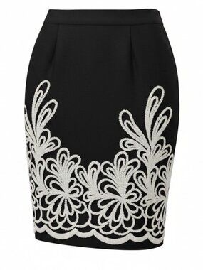 Gracia Women's Black / White Embroidery Lined Skirt with Full Back Zip (L)